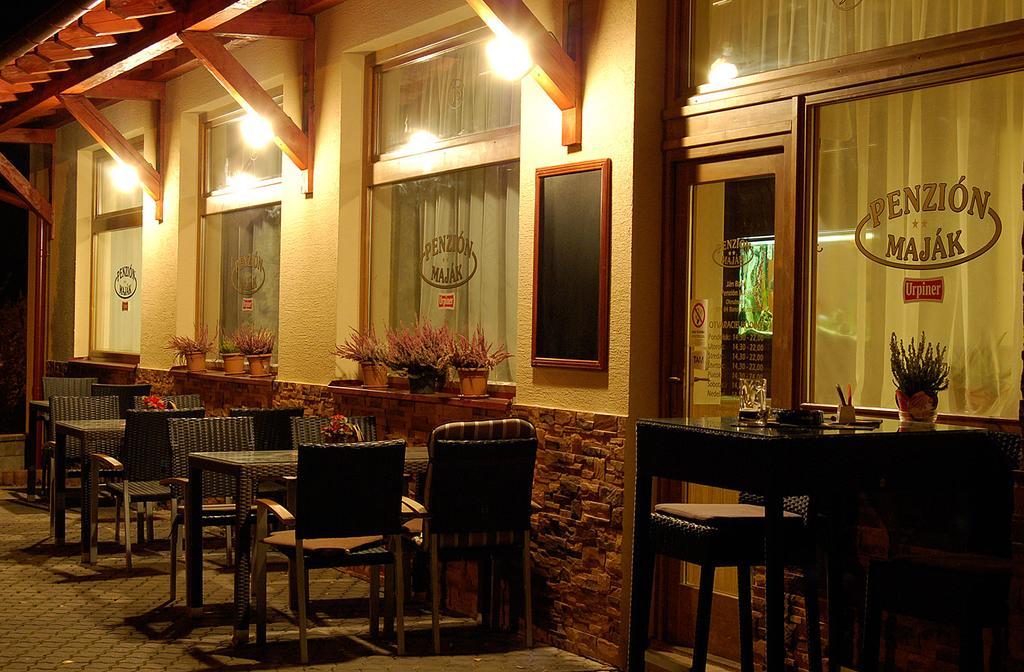 Penzion Majak Banska Bystrica Exterior photo