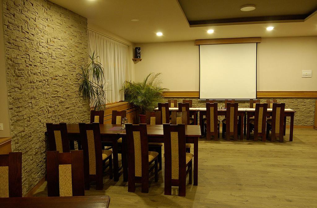 Penzion Majak Banska Bystrica Exterior photo