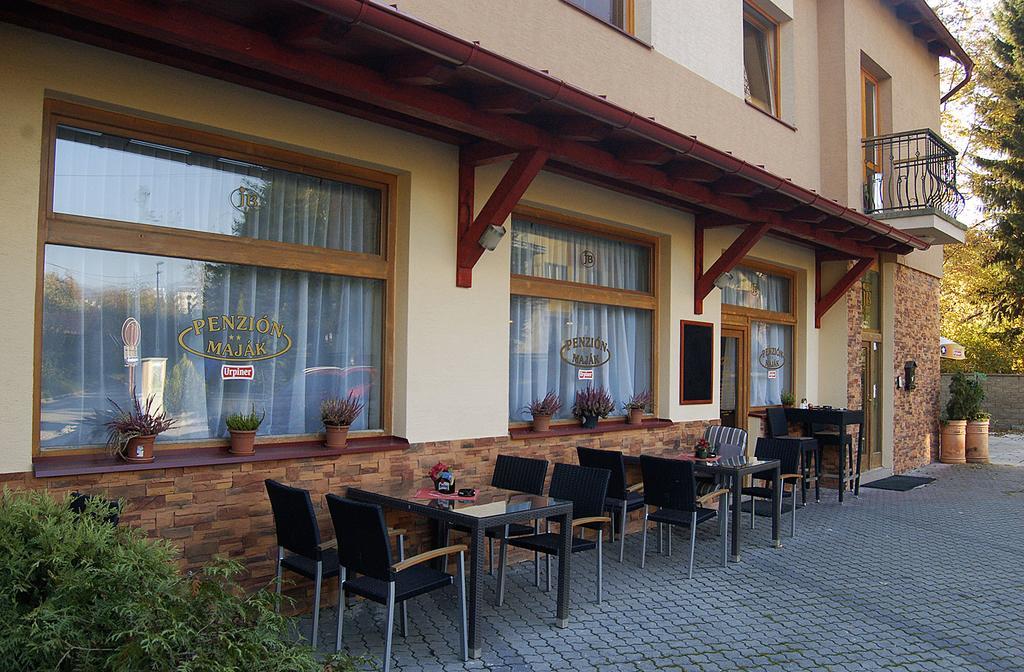 Penzion Majak Banska Bystrica Exterior photo